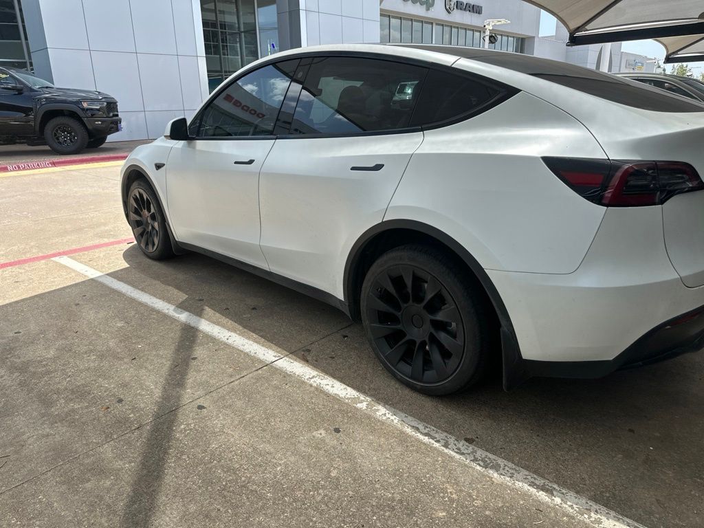 tesla model y 2023 7SAYGDEE6PF664294 image tesla model y 2023 7SAYGDEE6PF664294 image